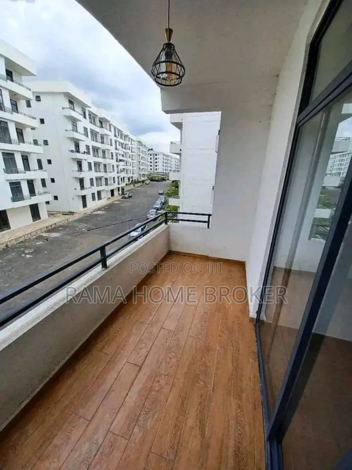 Furnished 3bdrm Apartment in Noah Real Estate, Yeka for sale