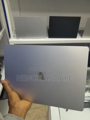 New Laptop Microsoft Surface 16GB Intel Core i7 SSD 512GB