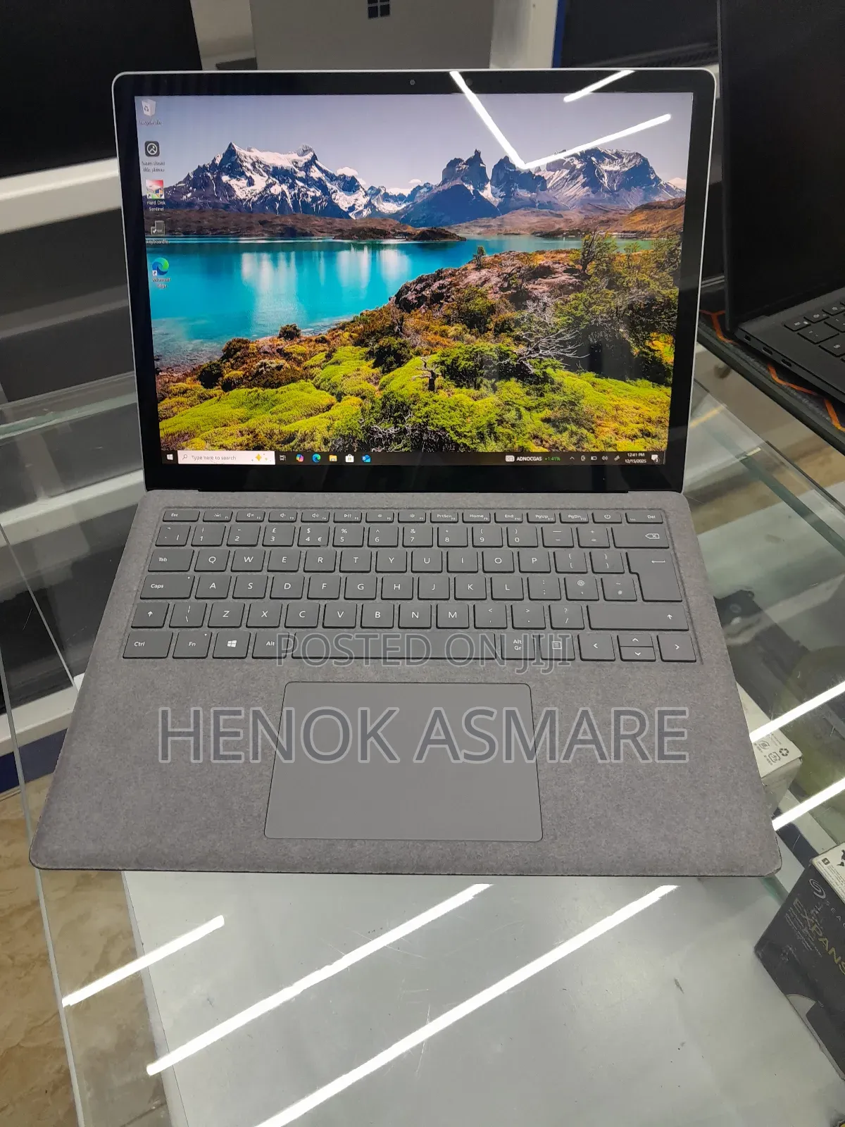 New Laptop Microsoft Surface 16GB Intel Core i7 SSD 512GB