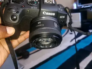 Photo - Cannon Eos