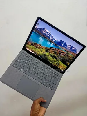New Laptop Microsoft Surface 16GB Intel Core I7 SSD 512GB