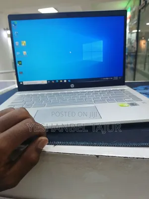 New Laptop HP Pavilion 14 16GB Intel Core I7 SSD 512GB