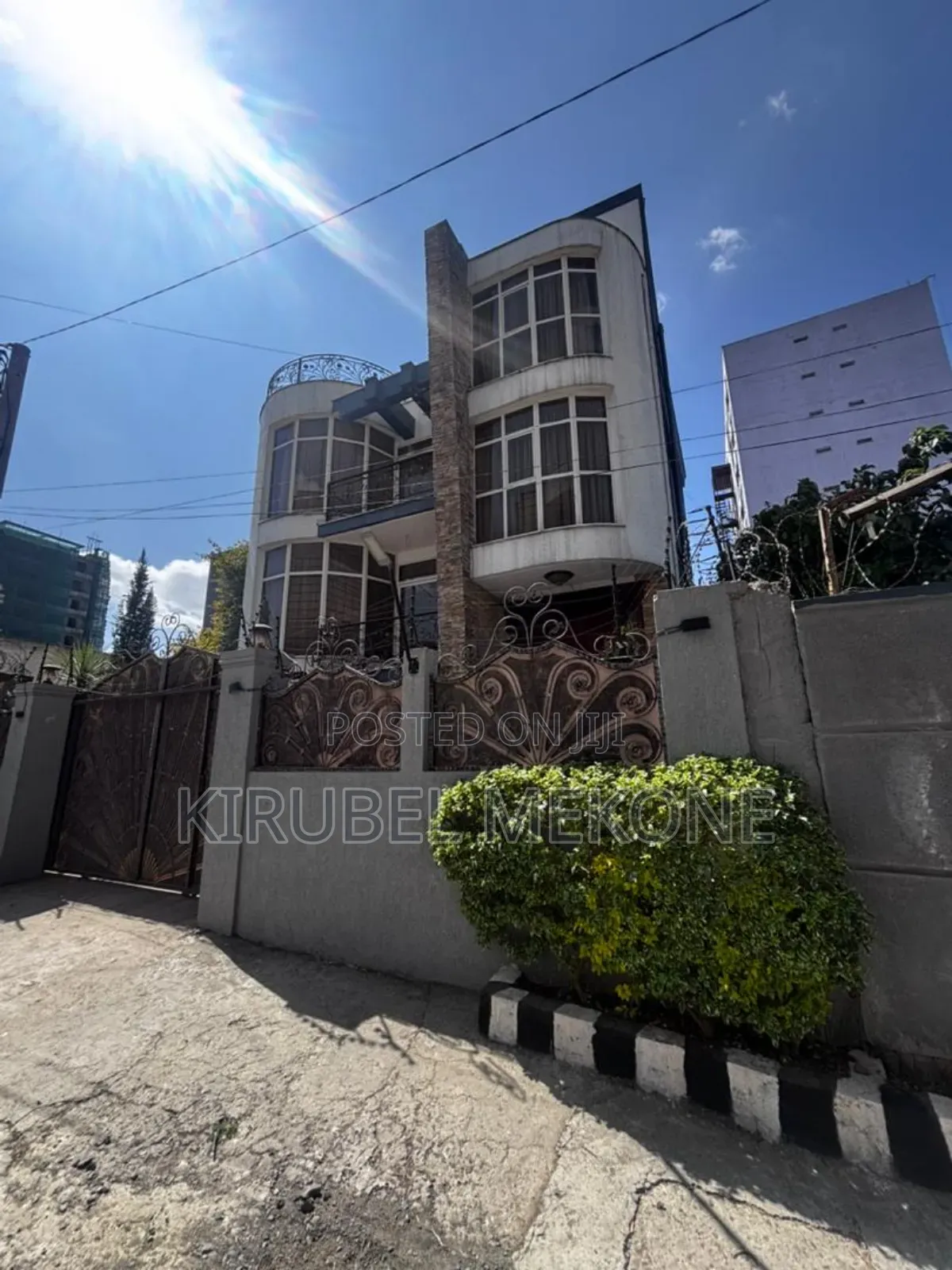 Furnished 5bdrm Villa in Bole for rent