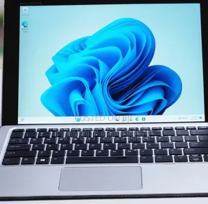 New Laptop HP X2 8GB Intel Core I7 SSD 256GB