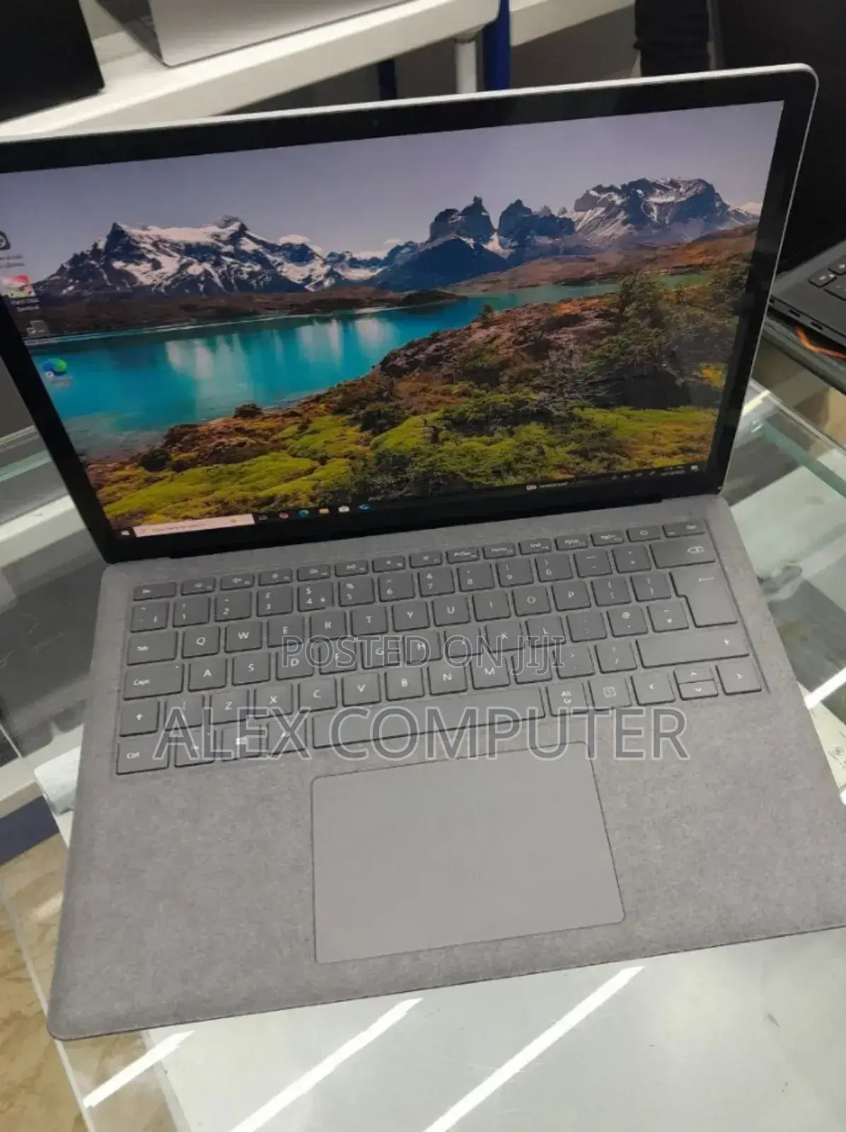 New Laptop Microsoft Surface Laptop 3 16GB Intel Core I7 SSD 512GB