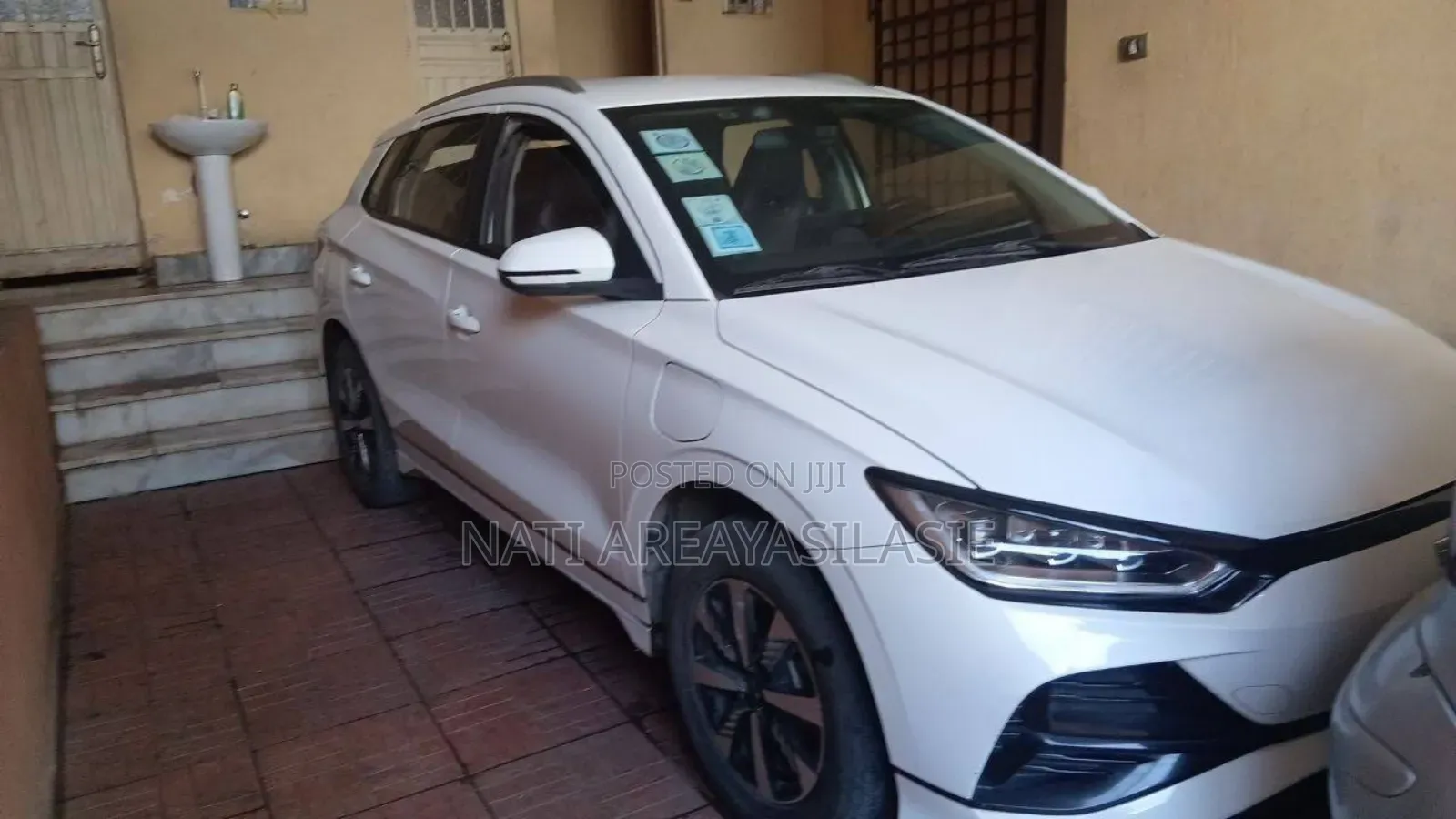 BYD E2 43 kWh 94 hp FWD 2024 White