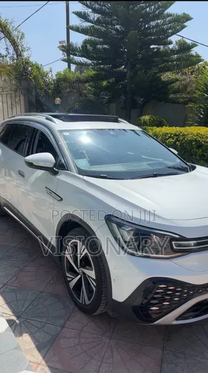 Photo - Volkswagen ID.6 2022 White