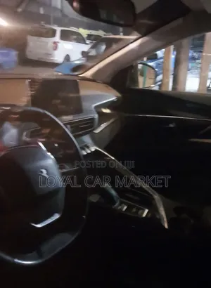 Peugeot 5008 2020 White