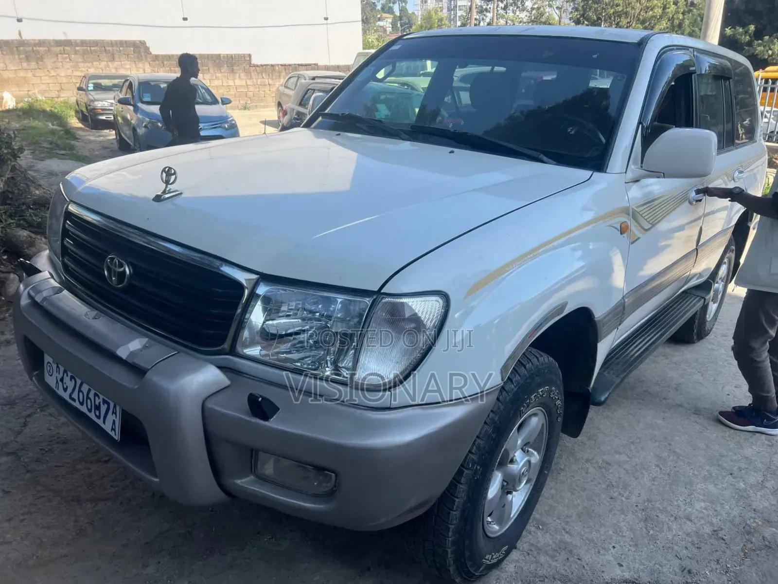 Toyota Land Cruiser 1998 White