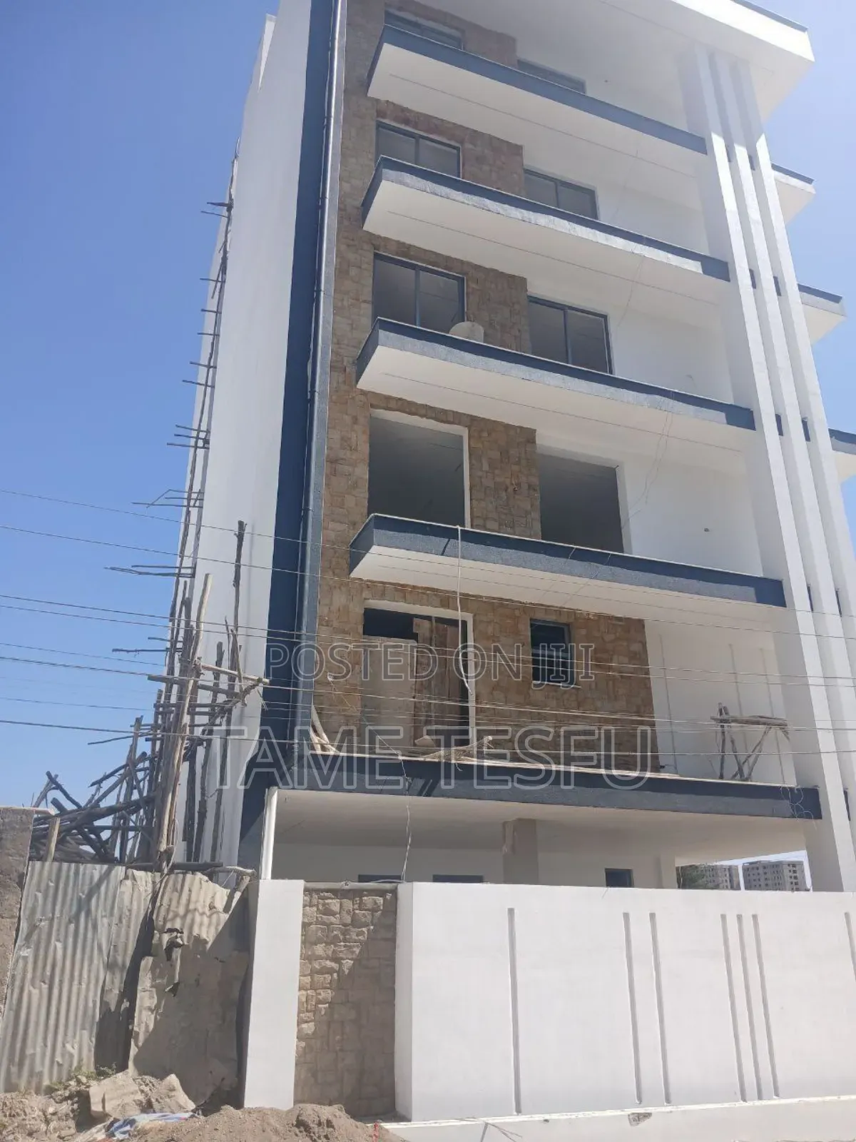 Furnished 15bdrm House in Cmc, Bole for sale