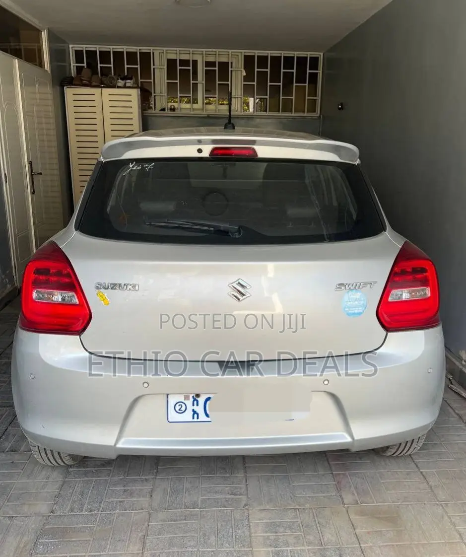 Suzuki Swift RS 2022 Silver