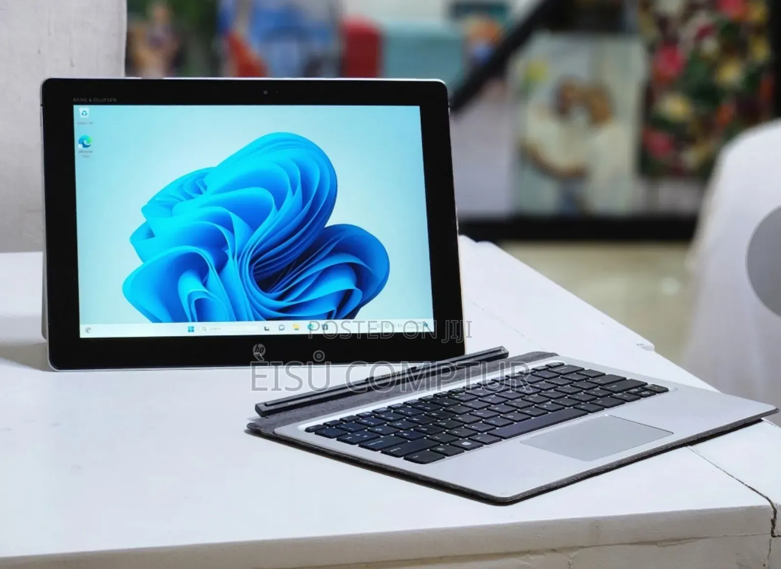 New Laptop HP Elite X2 1012 8GB Intel Core I7 SSD 256GB