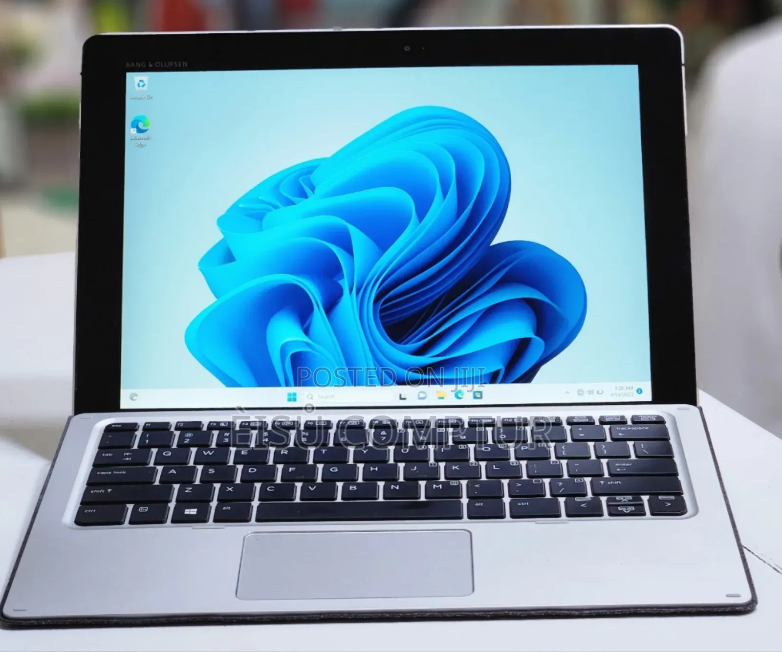 New Laptop HP Elite X2 1012 8GB Intel Core I7 SSD 256GB