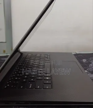 New Laptop Dell Precision 5520 16GB Intel Core I7 SSD 512GB