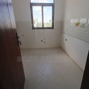 3bdrm Apartment in Semit Pepsi,, Bole for sale