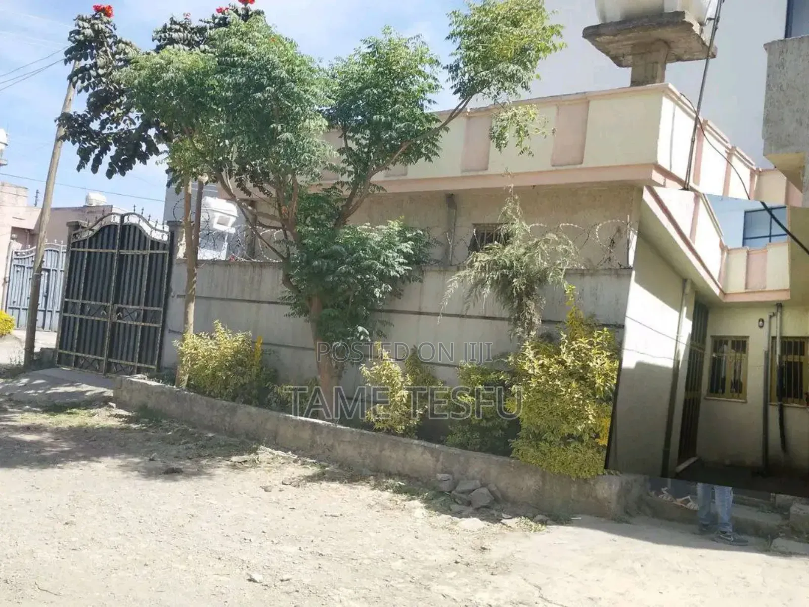 Furnished 3bdrm Villa in ሀያት, Bole for sale