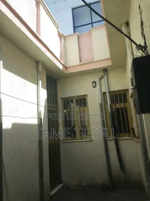 Furnished 3bdrm Villa in ሀያት, Bole for sale