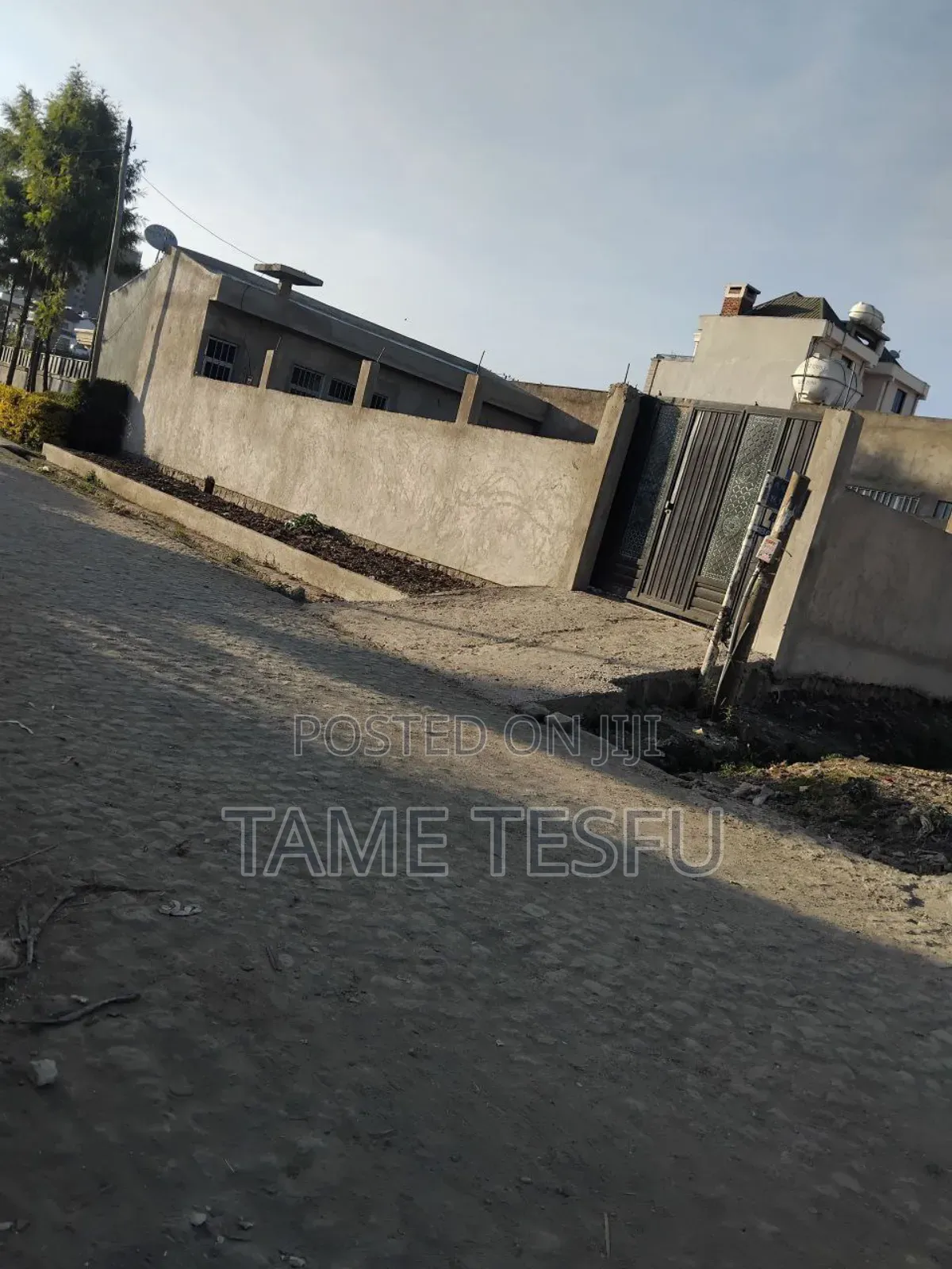 3bdrm House in ሀያት, Bole for sale