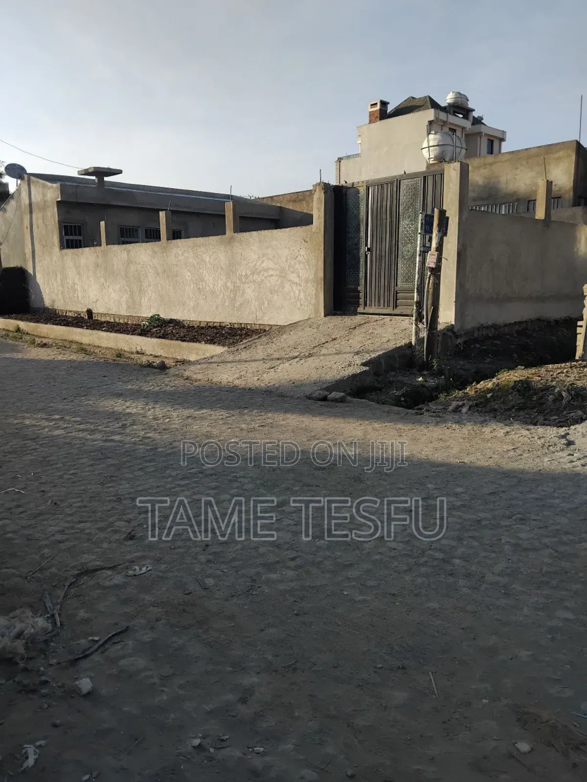 3bdrm House in ሀያት, Bole for sale