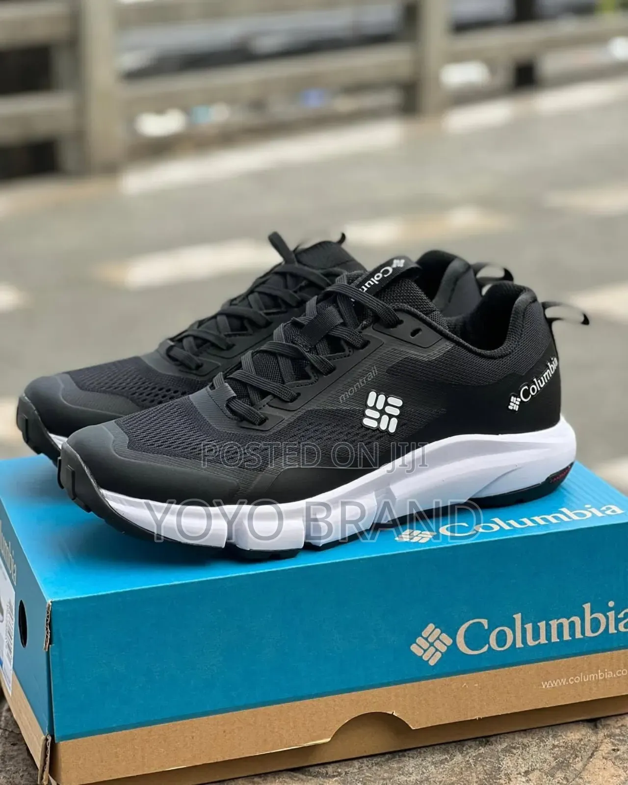Columbia Montrail Fashion Sneaker Black White