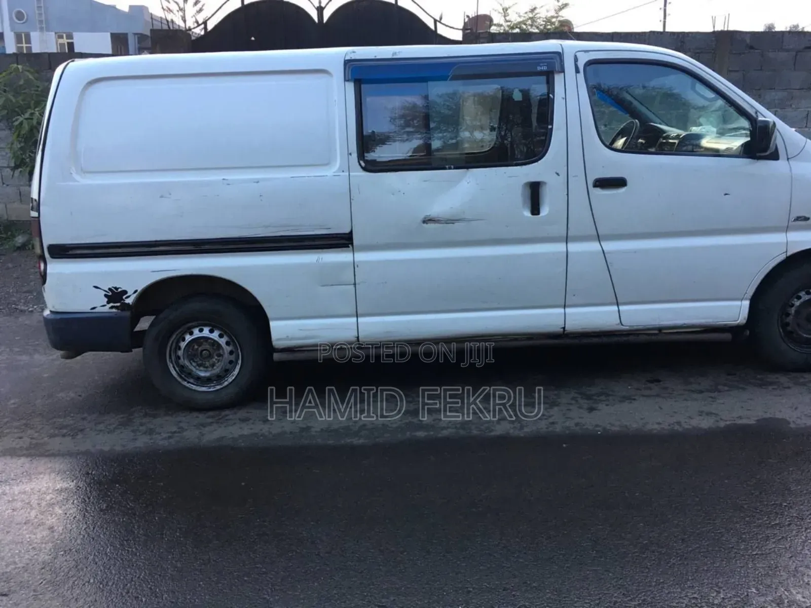 Toyota HiAce 2003 White