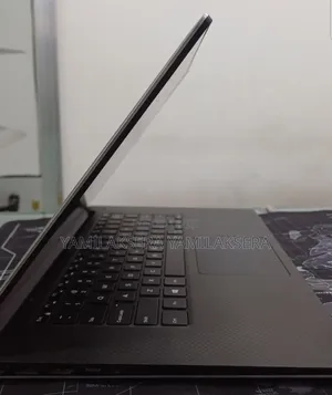 Photo - New Laptop Dell Precision 5520 16GB Intel Core I7 SSD 512GB