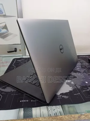 New Laptop Dell Precision 5520 16GB Intel Core I7 SSD 512GB