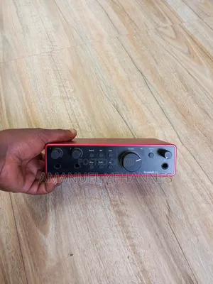 Photo - Focusright Scarlett 2i2 4th Generation Sound Card