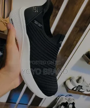 Sketchers Slip-Ins for Women's Fashion Sneaker