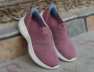 Sketchers Slip-Ins for Women's Fashion Sneaker