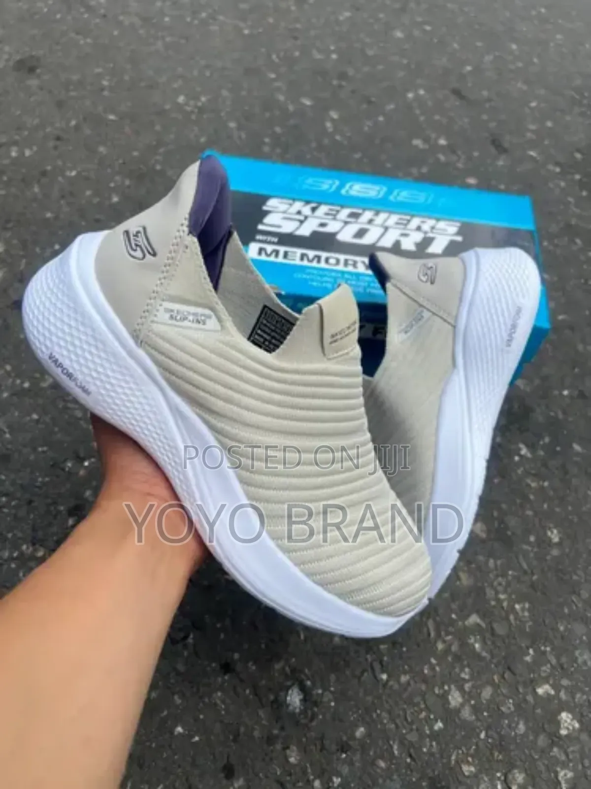 Sketchers Slip-Ins for Women's Fashion Sneaker