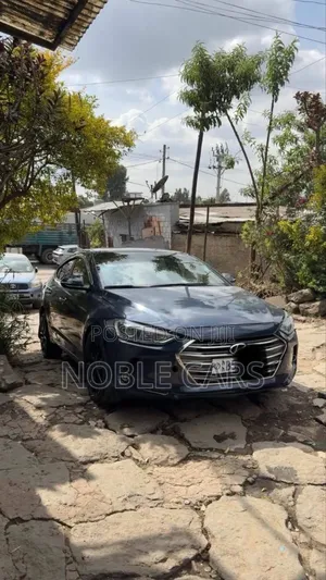 Hyundai Avante 2017 Blue