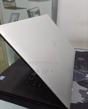 New Laptop Dell Precision 5540 16GB Intel Core I9 SSD 512GB