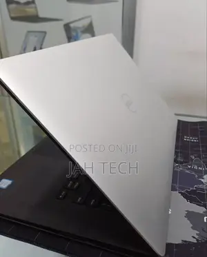 New Laptop Dell Precision 5540 16GB Intel Core I9 SSD 512GB