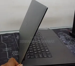 Photo - New Laptop Dell Precision 5530 16GB Intel Core I9 SSD 512GB