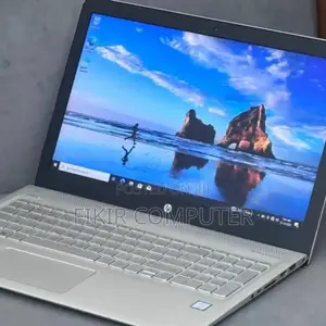 New Laptop HP Envy X360 8GB Intel Core I5 HDD+SSD 256GB