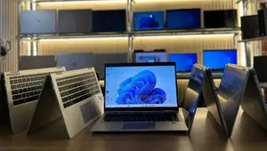 New Laptop HP EliteBook x360 1040 G5 8GB Intel Core i5 SSD 512GB