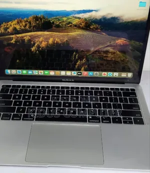 New Laptop Apple MacBook Pro 2019 8GB Intel Core I5 SSD 256GB
