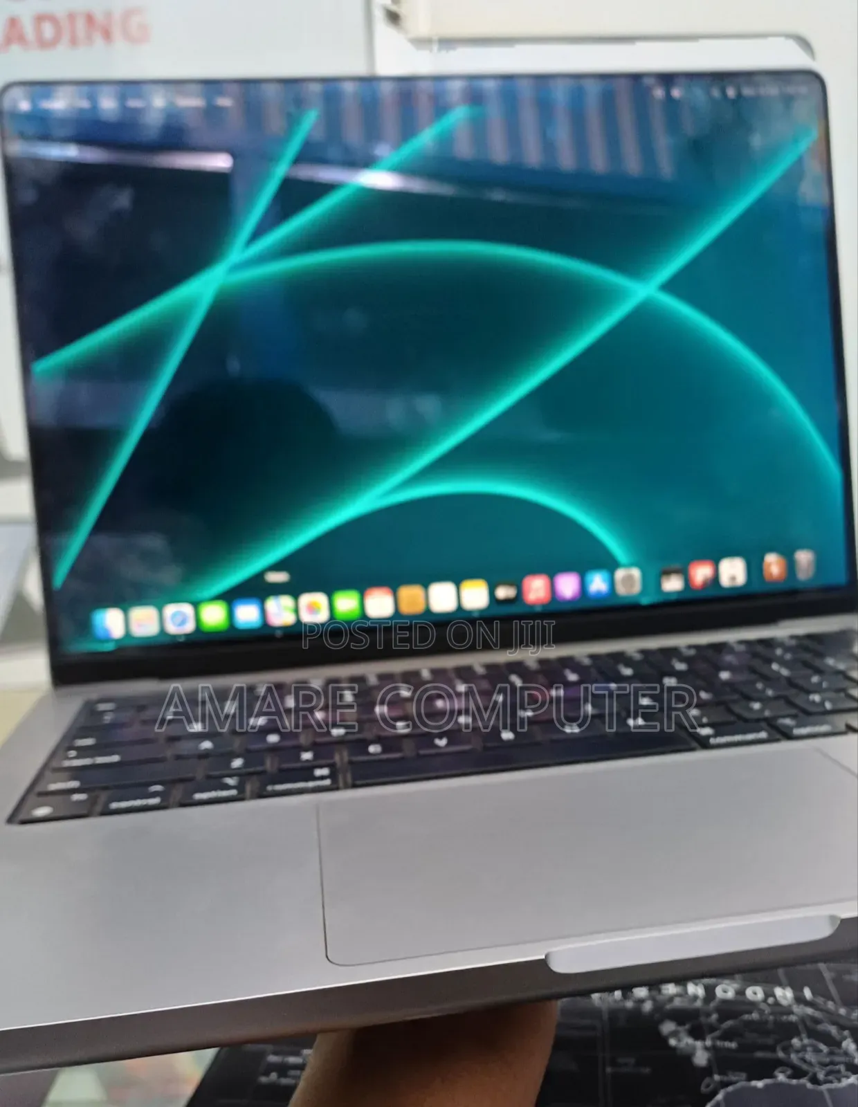 New Laptop Apple MacBook Pro M1 16GB Apple M1 Pro SSD 512GB