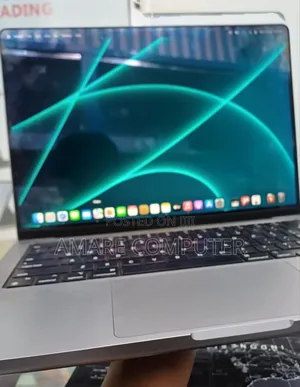 New Laptop Apple MacBook Pro M1 16GB Apple M1 Pro SSD 512GB