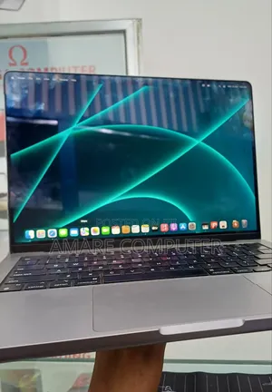 New Laptop Apple MacBook Pro M1 16GB Apple M1 Pro SSD 512GB