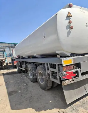 Photo - Sino Fuel Truck With Trialer - [ With Bank Loan ]