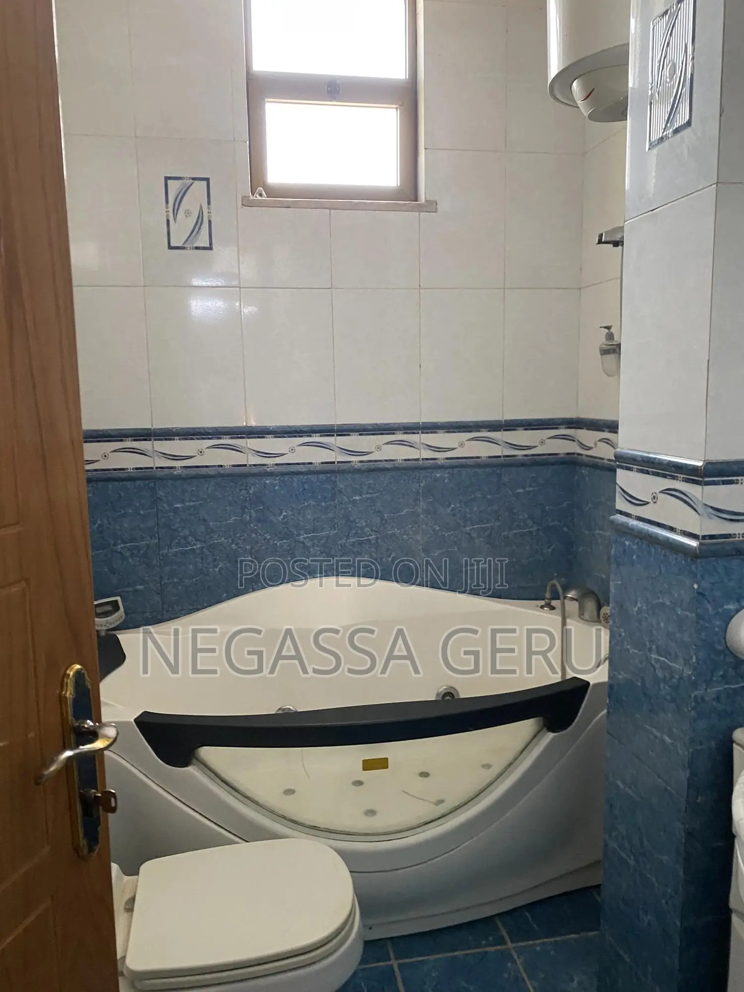 5bdrm Mansion in Akaky Kaliti for sale