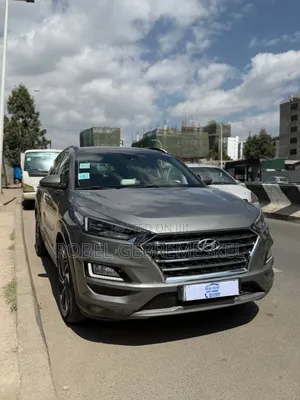 Photo - Hyundai Tucson 2020 Gray