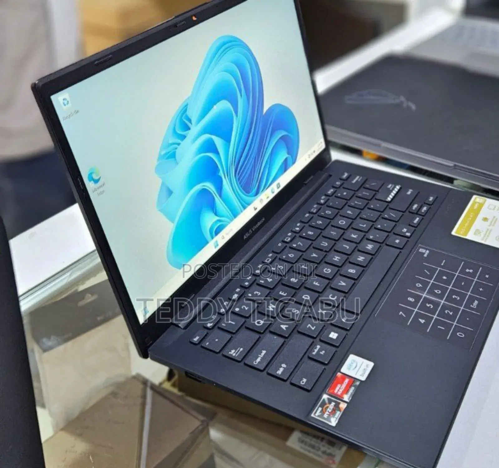 New Laptop Asus VivoBook 15 X505BA 16GB AMD Ryzen 5 SSD 512GB