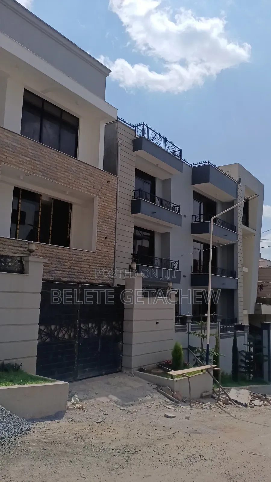 8bdrm House in Cmc , G+3 Luxury, Bole for sale