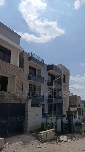 8bdrm House in Cmc , G+3 Luxury, Bole for sale