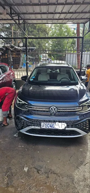 Photo - Volkswagen ID.6 2022 Black