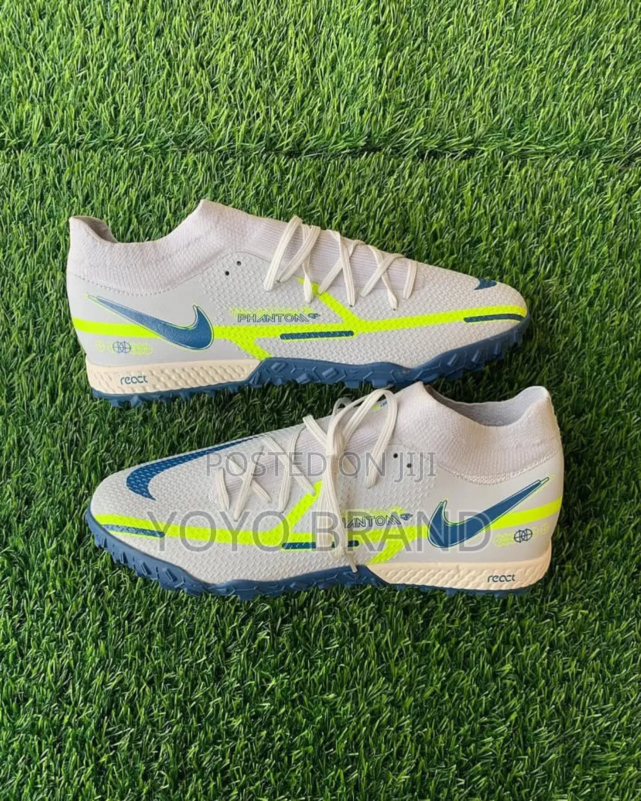 Nike Phantom React Gray Futsal Soccer Shoes