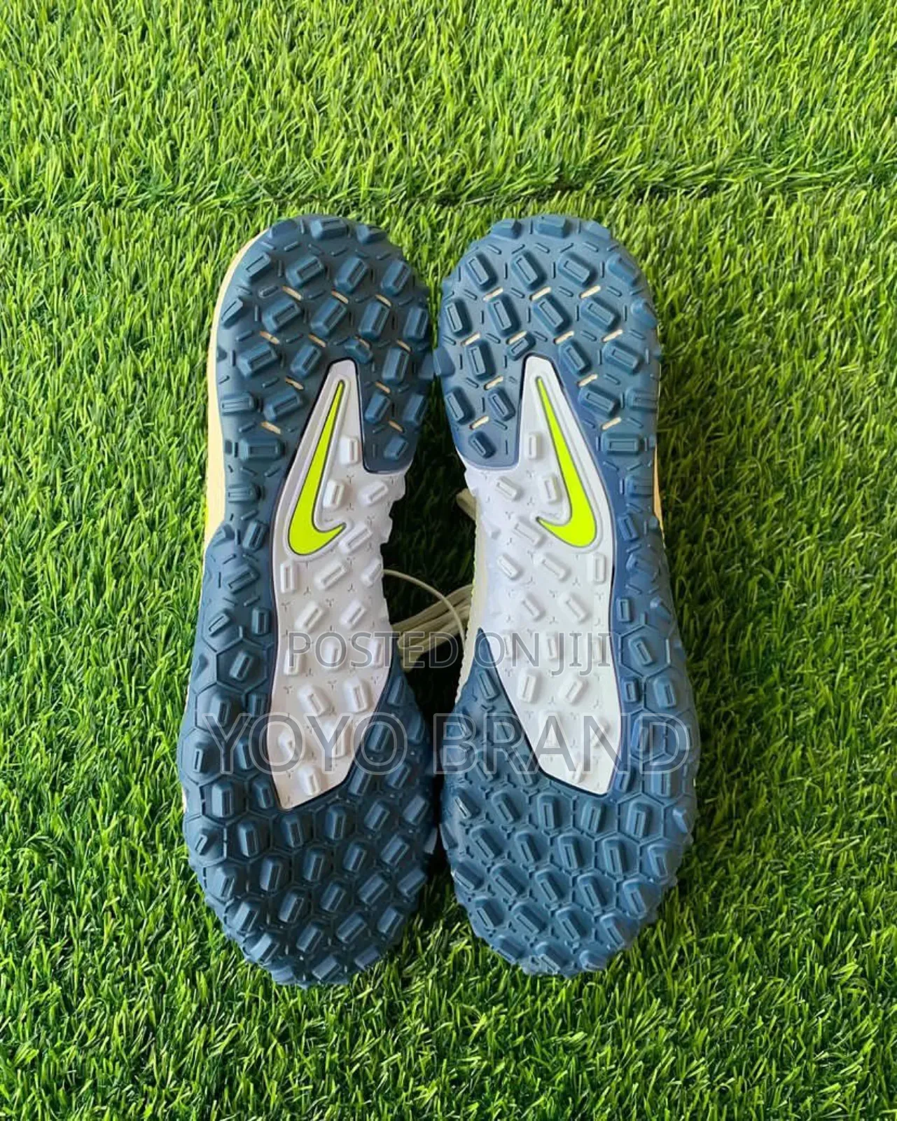 Nike Phantom React Gray Futsal Soccer Shoes